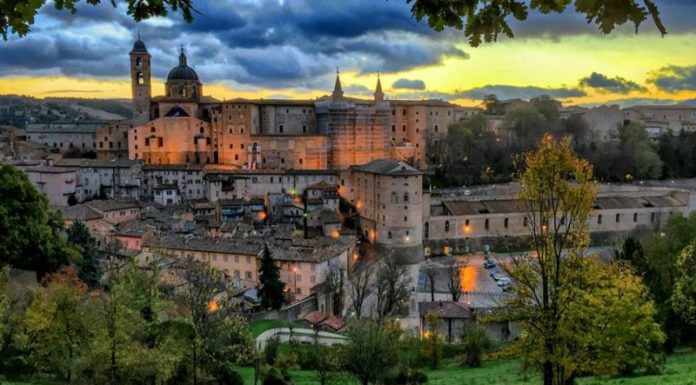 Pasquetta nel centro storico di Urbino – Patrimonio Unesco da gustare Pasquetta nel centro storico di Urbino - Patrimonio Unesco da gustare