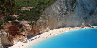 Porto Katsiki è una delle spiagge dell'isola greca Lefkada