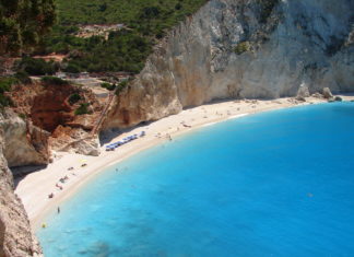 Porto Katsiki è una delle spiagge dell'isola greca Lefkada
