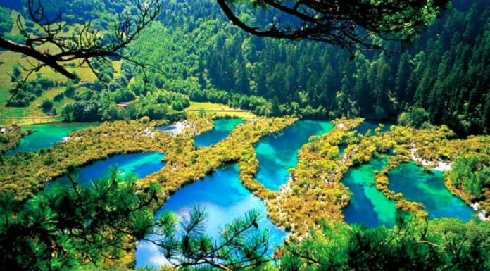 Valle del Jiuzhaigou