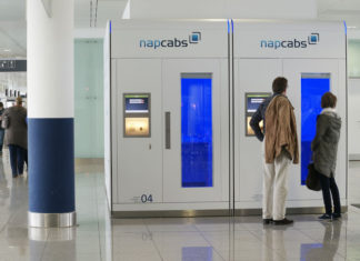 Dormire in aeroporto