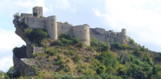 Castello di Roccascalegna