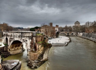 Ponte Rotto