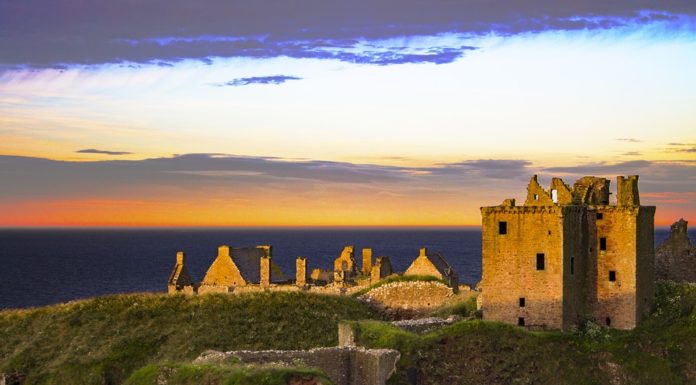 Appassionato di castelli? Allora devi assolutamente visitare Dunnottar Dunottar