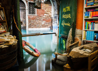 libreria acqua alta