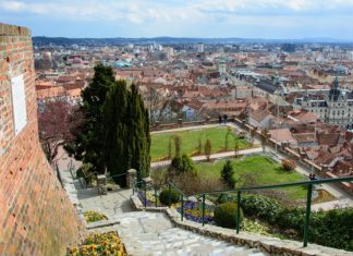 Schlossberg: sopra i tetti della città di Graz Schlossberg