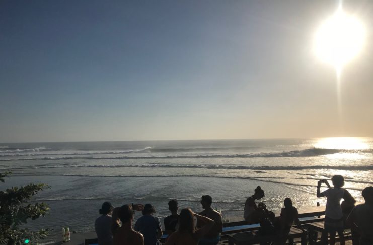 La spiaggia di Uluwatu Beach a Bali, il paradiso dei surfisti. Photo Credit: Robertoman78